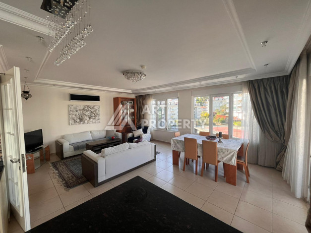 Просторный меблированный дуплекс планировки 4+1 в районе Оба, 280м2 - Ракурс 8