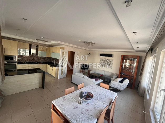 Просторный меблированный дуплекс планировки 4+1 в районе Оба, 280м2 - Ракурс 17