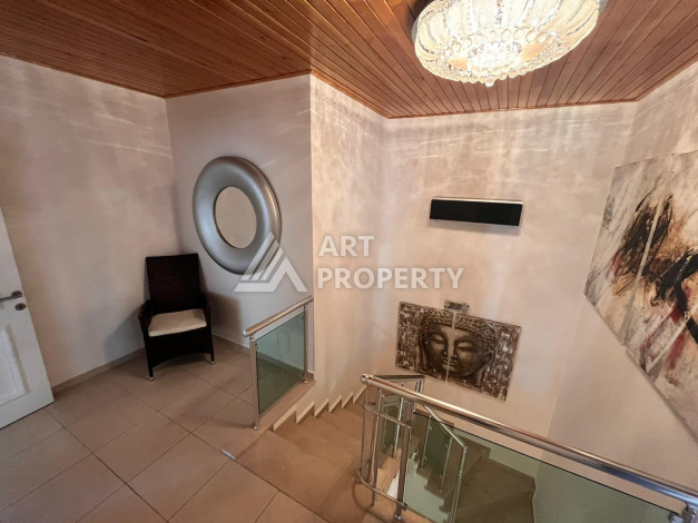 Просторный меблированный дуплекс планировки 4+1 в районе Оба, 280м2 - Ракурс 21