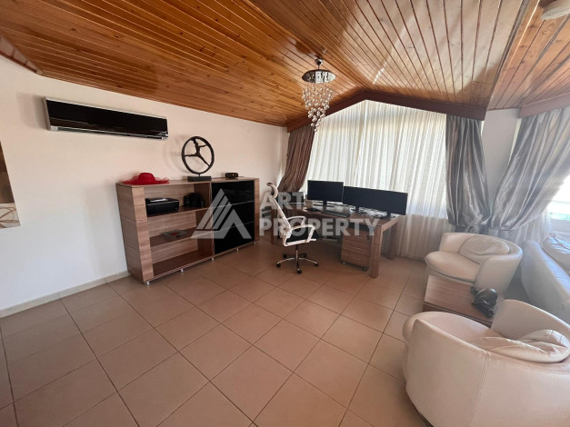 Просторный меблированный дуплекс планировки 4+1 в районе Оба, 280м2 - Ракурс 24