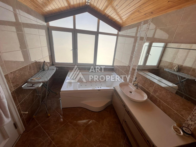 Просторный меблированный дуплекс планировки 4+1 в районе Оба, 280м2 - Ракурс 26