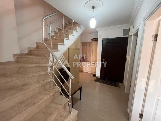 Двухуровневые апартаменты в 100 метрах от моря планировки 4+1 в районе нижняя Оба, 180м2 - Ракурс 20