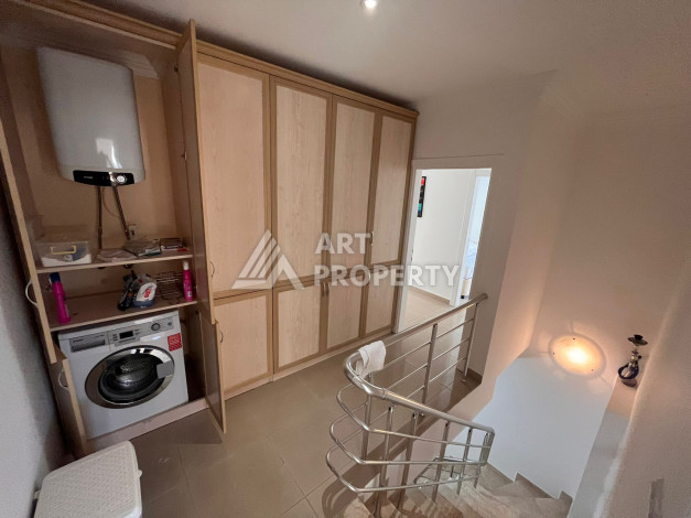 Двухуровневые апартаменты в 100 метрах от моря планировки 4+1 в районе нижняя Оба, 180м2 - Ракурс 28