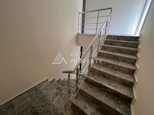 Двухуровневые апартаменты с садом, планировки 3+1, 160м2, в новом доме. - Ракурс 7