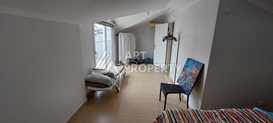 Дуплекс в 100 метрах от восхитительного пляжа Клеопатры планировки 3+1, 150м2 - Ракурс 15