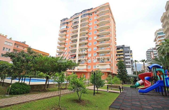 Меблированная квартира в центре Махмутлара планировки 2+1, 130м2 - Ракурс 2