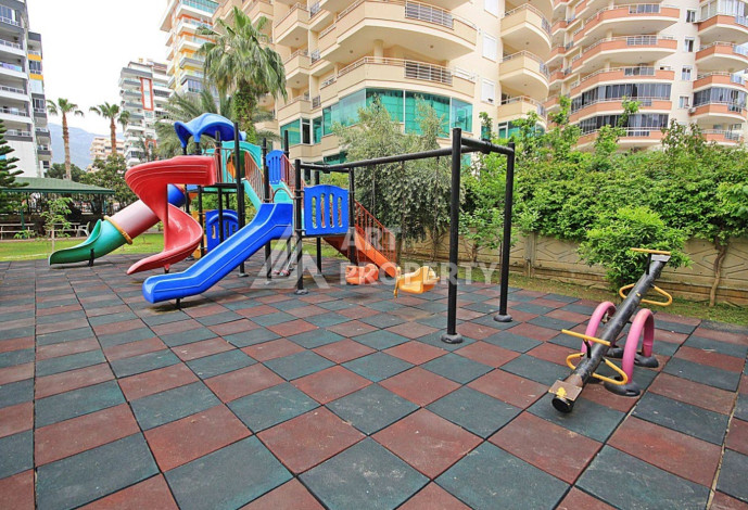 Меблированная квартира в центре Махмутлара планировки 2+1, 130м2 - Ракурс 3