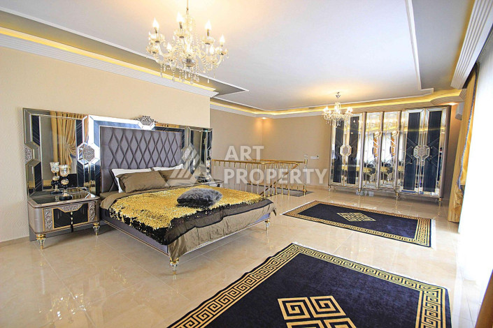 Просторный дуплекс в 200м от моря планировки 3+1 в районе Махмутлар, 220м - Ракурс 3