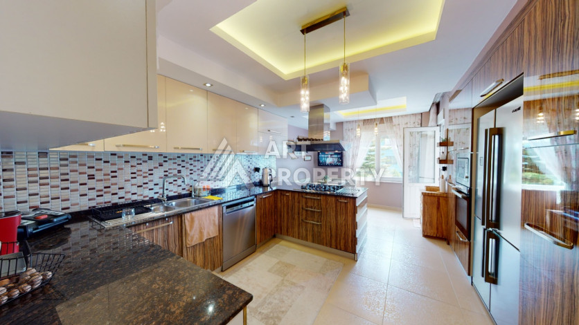 Большая меблированная квартира с гардеробной планировки 3+1 в районе Оба, 190м2 - Ракурс 29