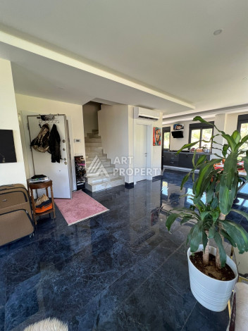 Шикарный дуплекс в уютном жилом комплексе планировки 3+1 в районе Тепе, 225м2 - Ракурс 7