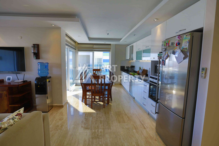 Дуплекс с потрясающей террасой и видом на море планировки 3+2 в районе Джикджилли, 250м2 - Ракурс 9