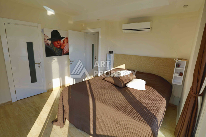 Дуплекс с потрясающей террасой и видом на море планировки 3+2 в районе Джикджилли, 250м2 - Ракурс 15