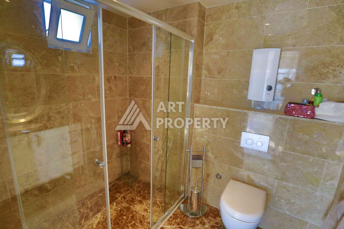 Дуплекс с потрясающей террасой и видом на море планировки 3+2 в районе Джикджилли, 250м2 - Ракурс 20