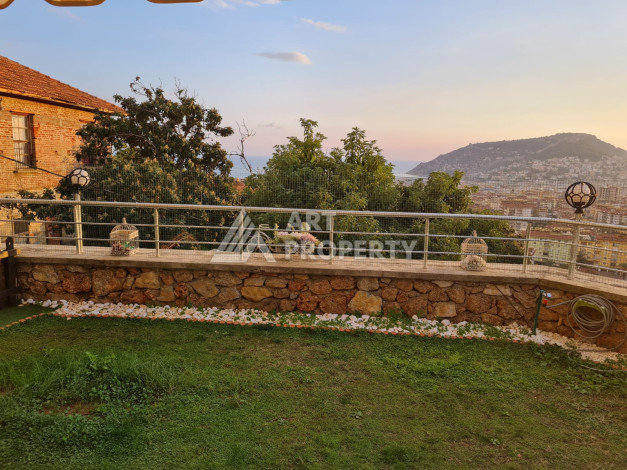 Дуплекс с садом планировки 4+1 в Алании, 220м2 - Ракурс 19