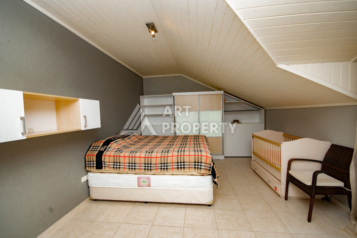 Меблированный дуплекс планировки 4+1 в комплексе с развитой инфраструктурой в районе Оба, 180м2 - Ракурс 22