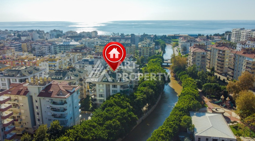 Дуплекс вблизи моря с дизайнерским ремонтом в районе Оба планировки 4+1, 160м2 - Ракурс 3