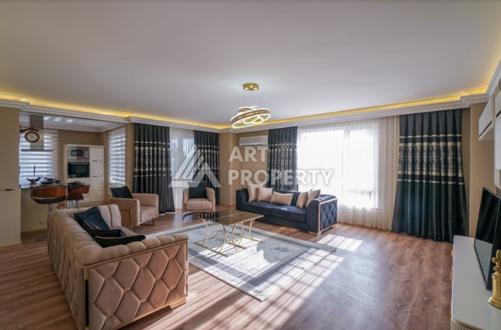 Дуплекс вблизи моря с дизайнерским ремонтом в районе Оба планировки 4+1, 160м2 - Ракурс 6