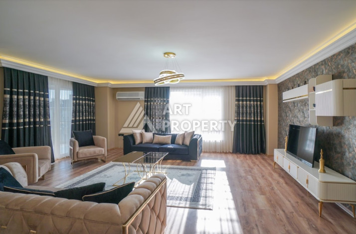 Дуплекс вблизи моря с дизайнерским ремонтом в районе Оба планировки 4+1, 160м2 - Ракурс 7