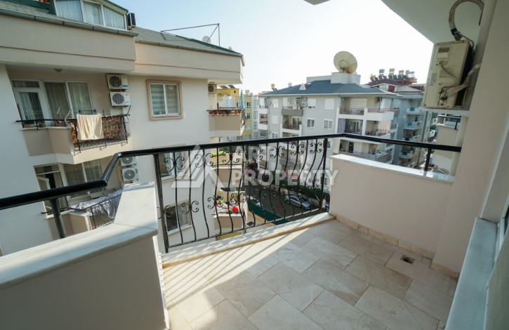 Дуплекс вблизи моря с дизайнерским ремонтом в районе Оба планировки 4+1, 160м2 - Ракурс 18