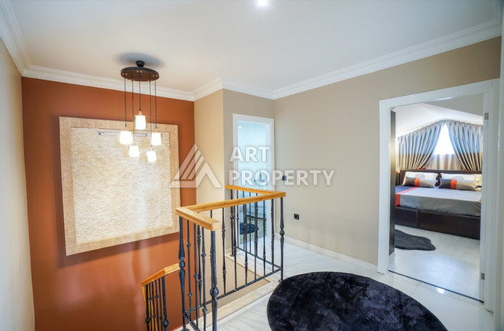 Дуплекс вблизи моря с дизайнерским ремонтом в районе Оба планировки 4+1, 160м2 - Ракурс 21