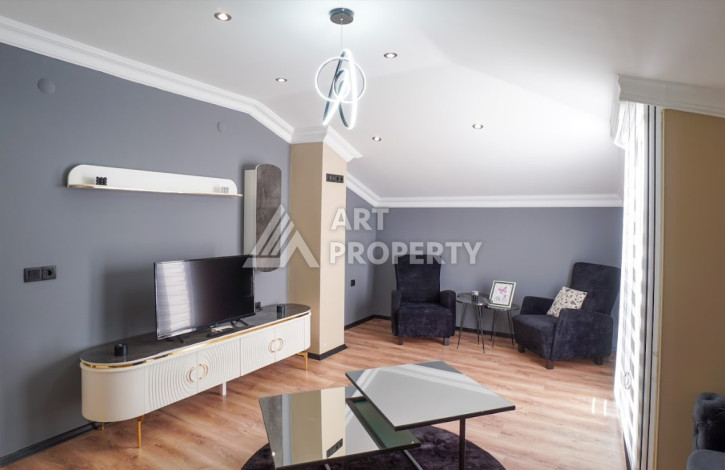 Дуплекс вблизи моря с дизайнерским ремонтом в районе Оба планировки 4+1, 160м2 - Ракурс 23