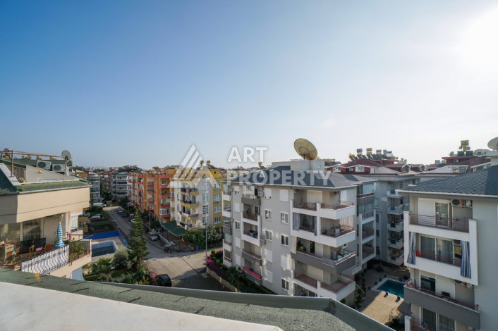 Дуплекс вблизи моря с дизайнерским ремонтом в районе Оба планировки 4+1, 160м2 - Ракурс 26