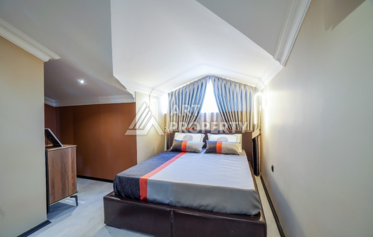 Дуплекс вблизи моря с дизайнерским ремонтом в районе Оба планировки 4+1, 160м2 - Ракурс 30