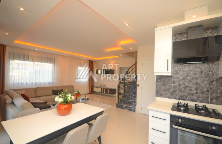 Двухуровневая квартира в шикарном жилом комплексе в районе Каргыджак. Планировка 4+1, 150м2 - Ракурс 3