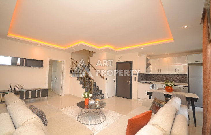 Двухуровневая квартира в шикарном жилом комплексе в районе Каргыджак. Планировка 4+1, 150м2 - Ракурс 4