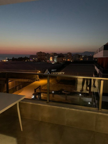 Меблированная квартира 2+1 на берегу Средиземного  моря в районе Каргыджак, 110 м2 - Ракурс 9