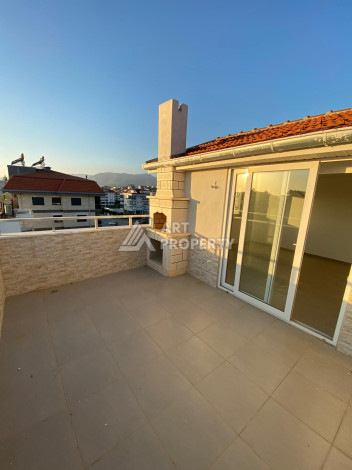 Дуплекс вблизи моря в элитном районе Кестель планировки 4+1, 200м2 - Ракурс 2