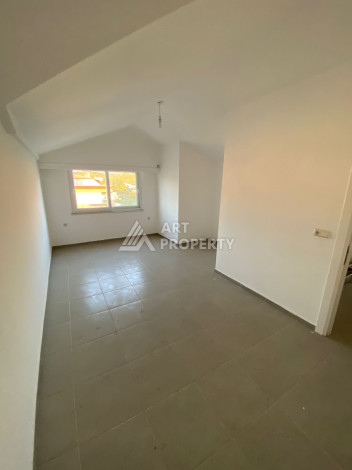 Дуплекс без мебели в уютном жилом комплексе планировки 4+1 в районе Кестель, 195м2 - Ракурс 10