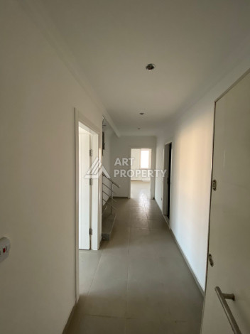 Дуплекс без мебели в уютном жилом комплексе планировки 4+1 в районе Кестель, 195м2 - Ракурс 18