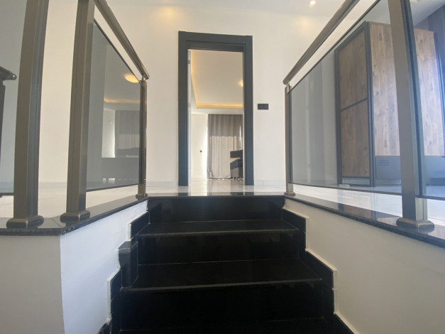 Меблированные двухуровневые апартаменты 3+1 в центре Махмутлара, 157 м2 - Ракурс 16