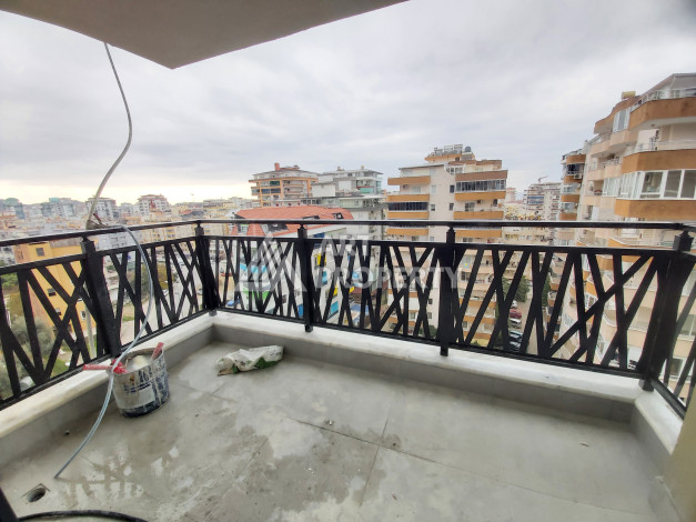 Квартира в абсолютно новом жилом комплексе планировки 1+1 в районе Махмутлар, 50м2 - Ракурс 4