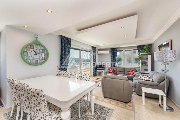 Пентхаус с потрясающим видом на море, горы и город в районе Тосмур, 250м2 - Ракурс 6