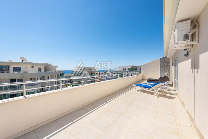 Пентхаус с потрясающим видом на море, горы и город в районе Тосмур, 250м2 - Ракурс 18