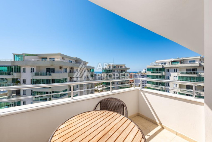 Пентхаус с потрясающим видом на море, горы и город в районе Тосмур, 250м2 - Ракурс 20