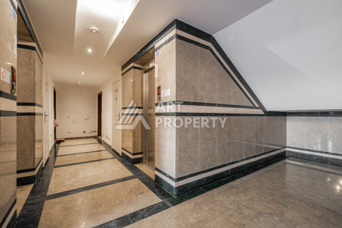 Пентхаус с потрясающим видом на море, горы и город в районе Тосмур, 250м2 - Ракурс 36