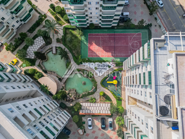 Пентхаус с потрясающим видом на море, горы и город в районе Тосмур, 250м2 - Ракурс 45