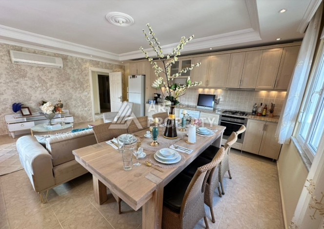 Апартаменты в 150 метрах от моря планировки 2+1 в районе Тосмур, 110м2 - Ракурс 2