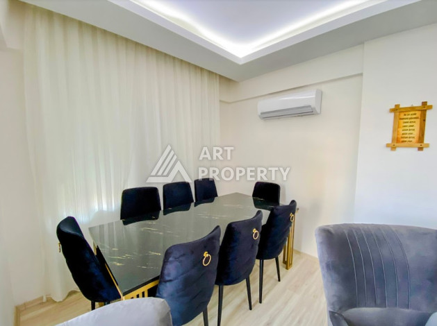 Апартаменты в 200 метрах от моря в районе Оба. Планировка 3+1, 156м2 - Ракурс 3