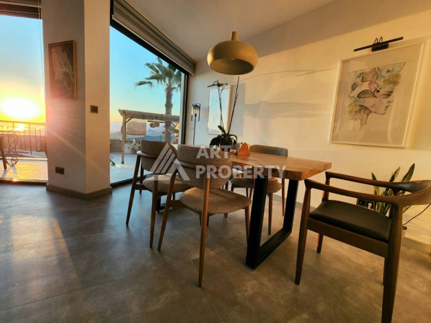 Великолепная вилла с собственным бассейном и панорамным видом в районе Каргыджак. Планировка 4+1, 185м2,  площадь участка 403м2. - Ракурс 8