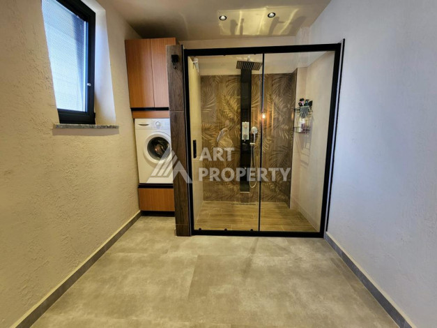 Великолепная вилла с собственным бассейном и панорамным видом в районе Каргыджак. Планировка 4+1, 185м2,  площадь участка 403м2. - Ракурс 21