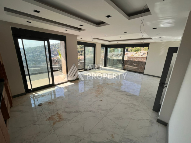 Просторная двухуровневая квартира с садом планировки 4+1 в районе Тепе, 215м2 - Ракурс 2