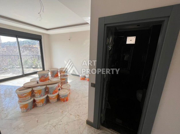 Просторная двухуровневая квартира с садом планировки 4+1 в районе Тепе, 215м2 - Ракурс 5