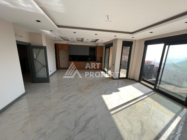 Просторная двухуровневая квартира с садом планировки 4+1 в районе Тепе, 215м2 - Ракурс 9