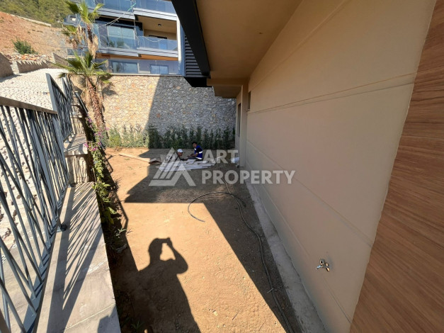 Просторная двухуровневая квартира с садом планировки 4+1 в районе Тепе, 215м2 - Ракурс 17