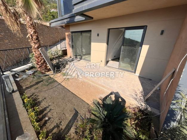 Просторная двухуровневая квартира с садом планировки 4+1 в районе Тепе, 215м2 - Ракурс 18