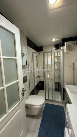 Меблированная квартира вблизи моря планировки 1+1 в районе Кестель, 70м2 - Ракурс 17